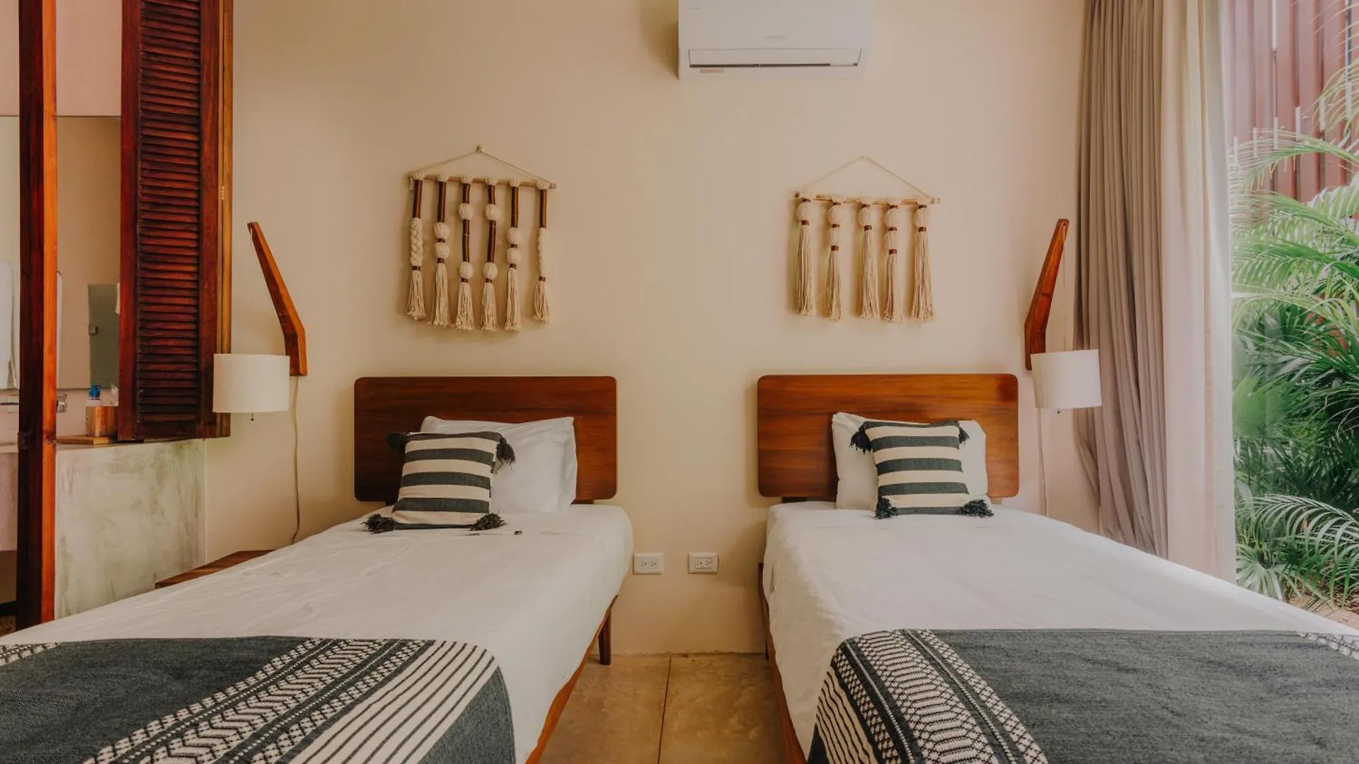 公寓式酒店 Quiet, Lux, Spacious And Comfy 2Bd 2Bth Condo,Private Pool, Wifi, Ac, 24Hr Security 图卢姆 墨西哥