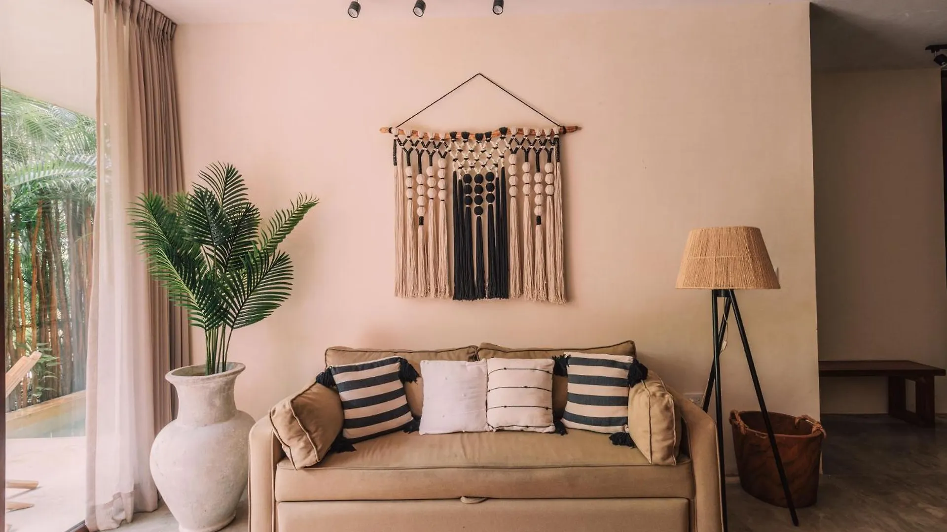 Spacious, Stylish, Comfortable, 2Bd 2Bth Condo,Private Pool 24Hr Concierge Tulum Aparthotel