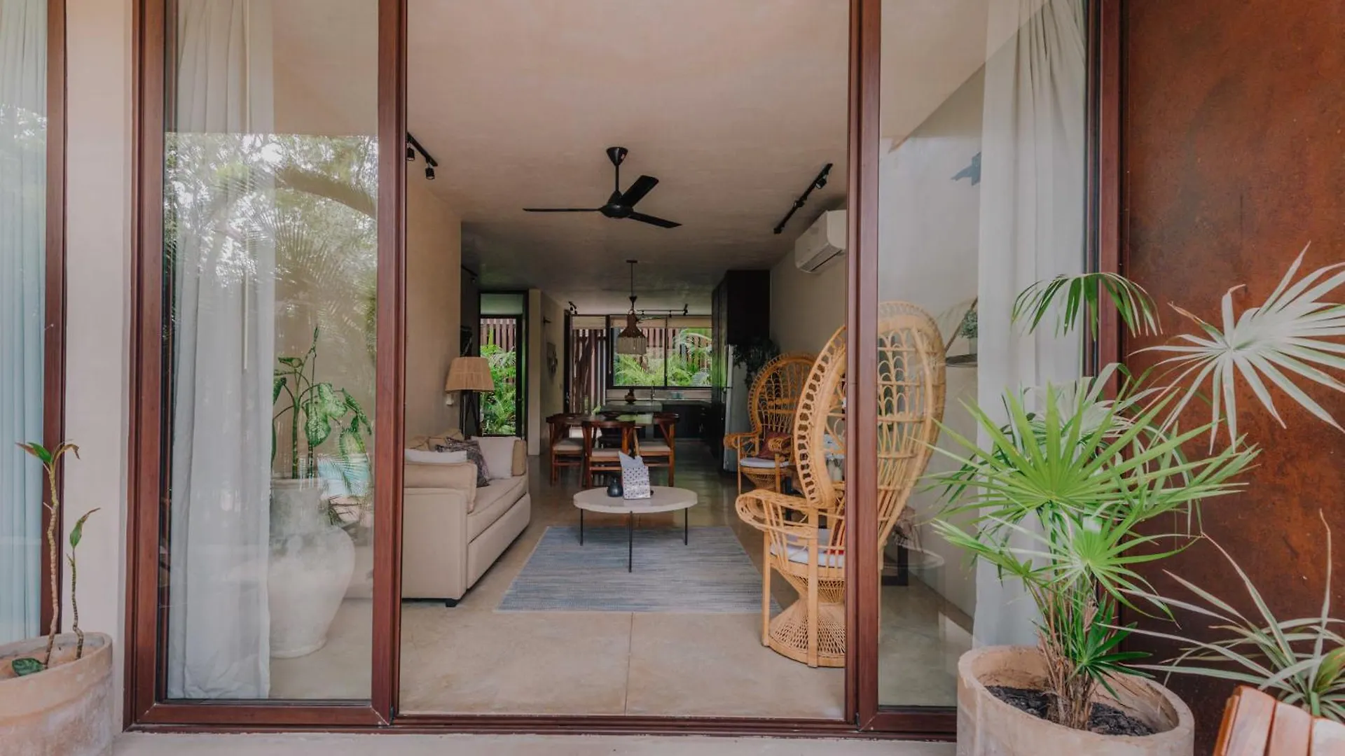 Spacious, Stylish, Comfortable, 2Bd 2Bth Condo,Private Pool 24Hr Concierge Tulum Mexico